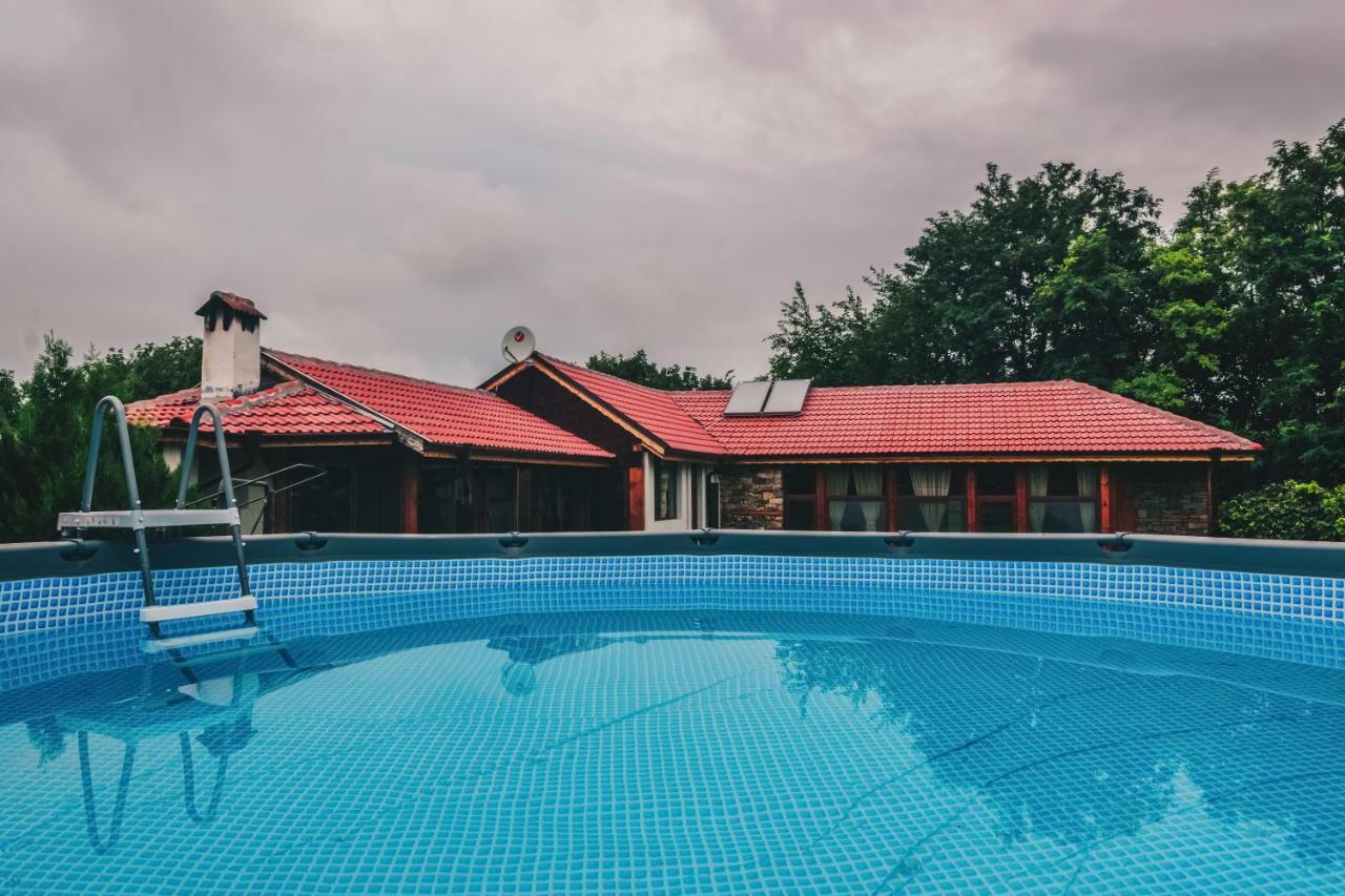 Завоя Otel Krushuna Dış mekan fotoğraf